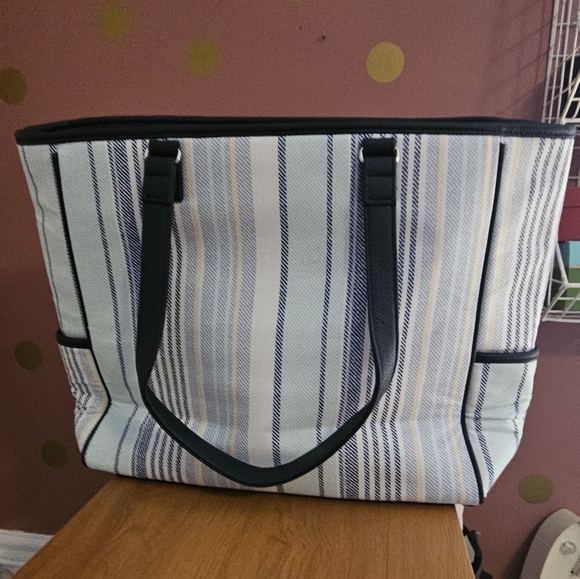 Thirty-one Cindy Tote - Boardwalk Stripe - Picture 3 of 8